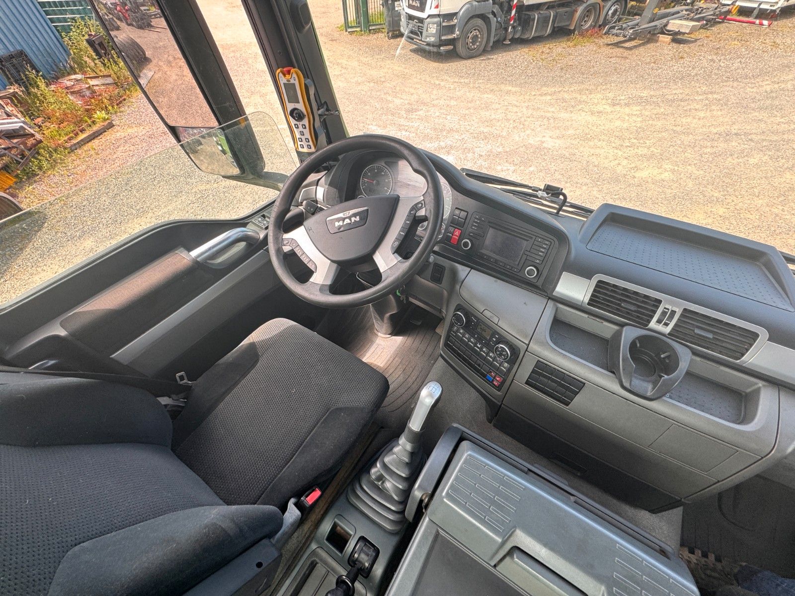 MAN – 33.440 6X4 Meiller AK 16 mit Funkbedienung - Bild 4
