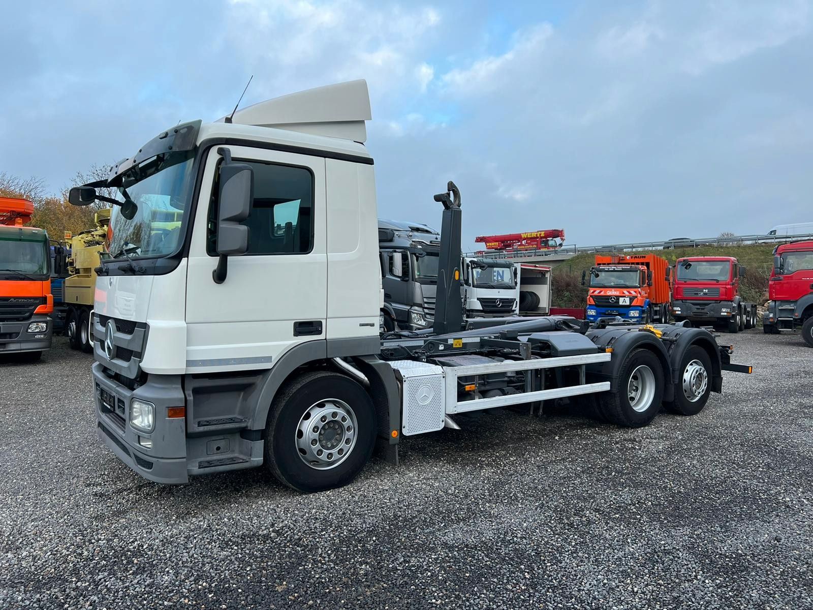 MERCEDES-BENZ – 2541 6X2 Meiller RK 20.65 Funk | Top Zustand! - Bild 6