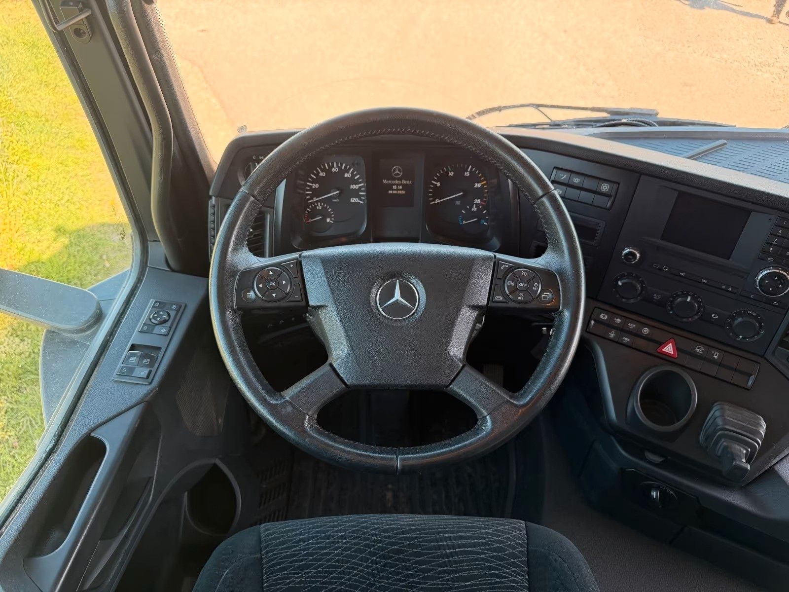 MERCEDES-BENZ – 4251 8x4 Palfinger Retarder 12 neue Reifen - Bild 18