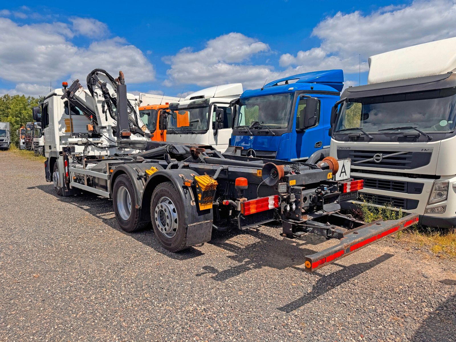 MERCEDES-BENZ – 2541 6X2 Abroller Meiller mit Kran Atlas & Funk - Bild 6