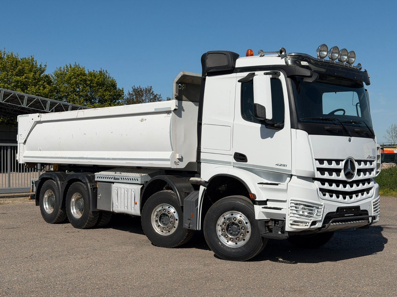 MERCEDES-BENZ – 4251 8x4 Palfinger T26A Retarder & Hardox Mulde - Bild 10