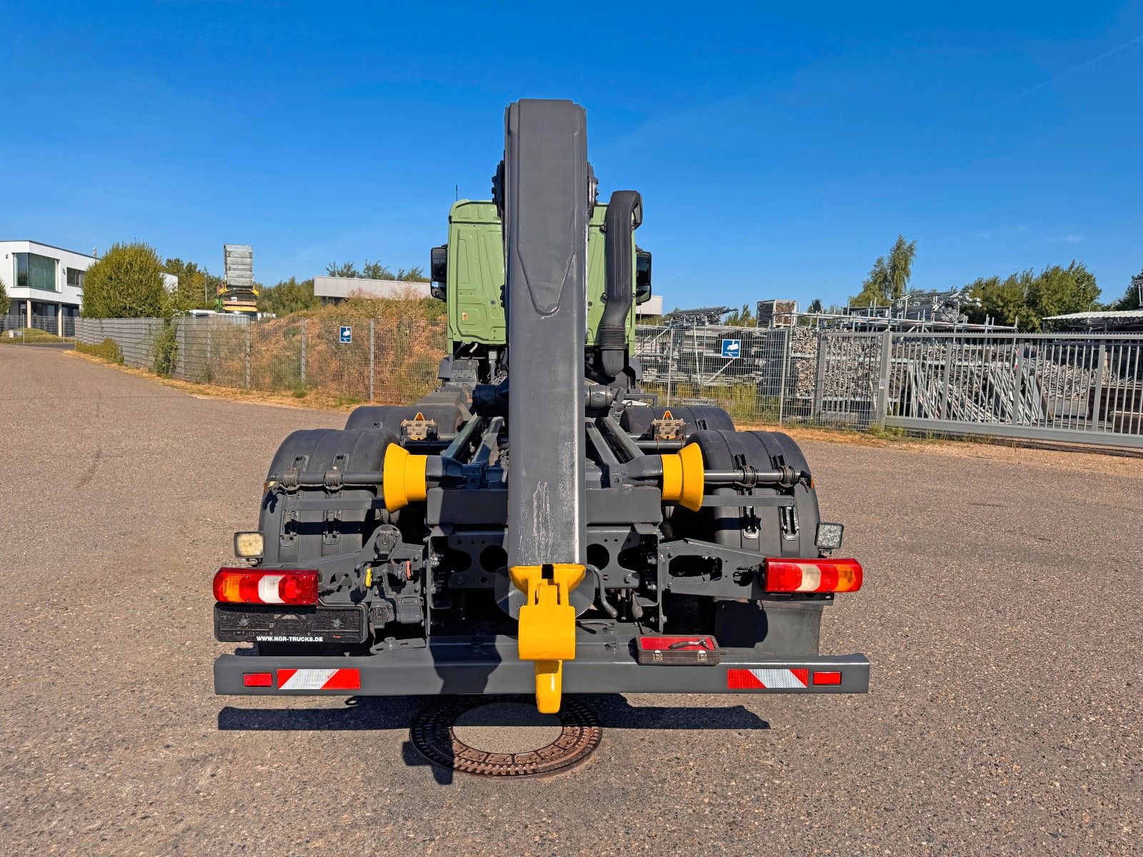 MERCEDES-BENZ – 2551 6X2 Meiller RK 20.70 mit Retarder - Bild 9