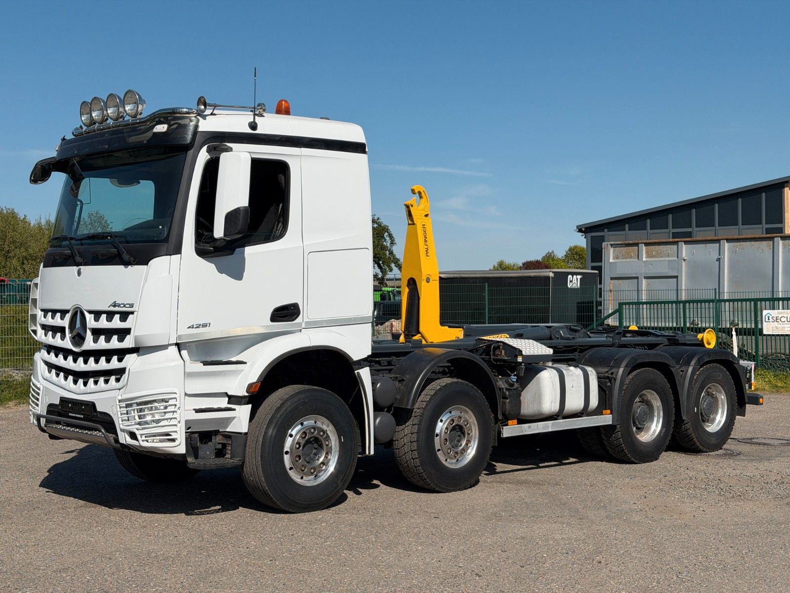 MERCEDES-BENZ – 4251 8x4 Palfinger T26A Retarder & Hardox Mulde - Bild 20