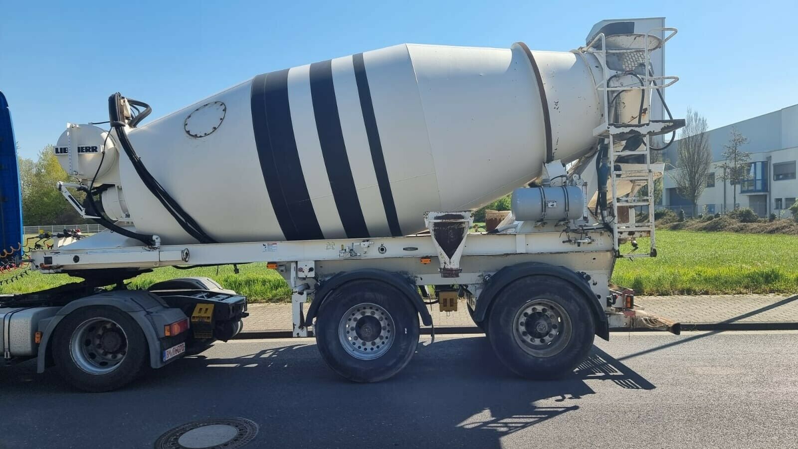 MUELLER-MITTELTAL – 2 Achs Betonmischauflieger Liebherr - Bild 11
