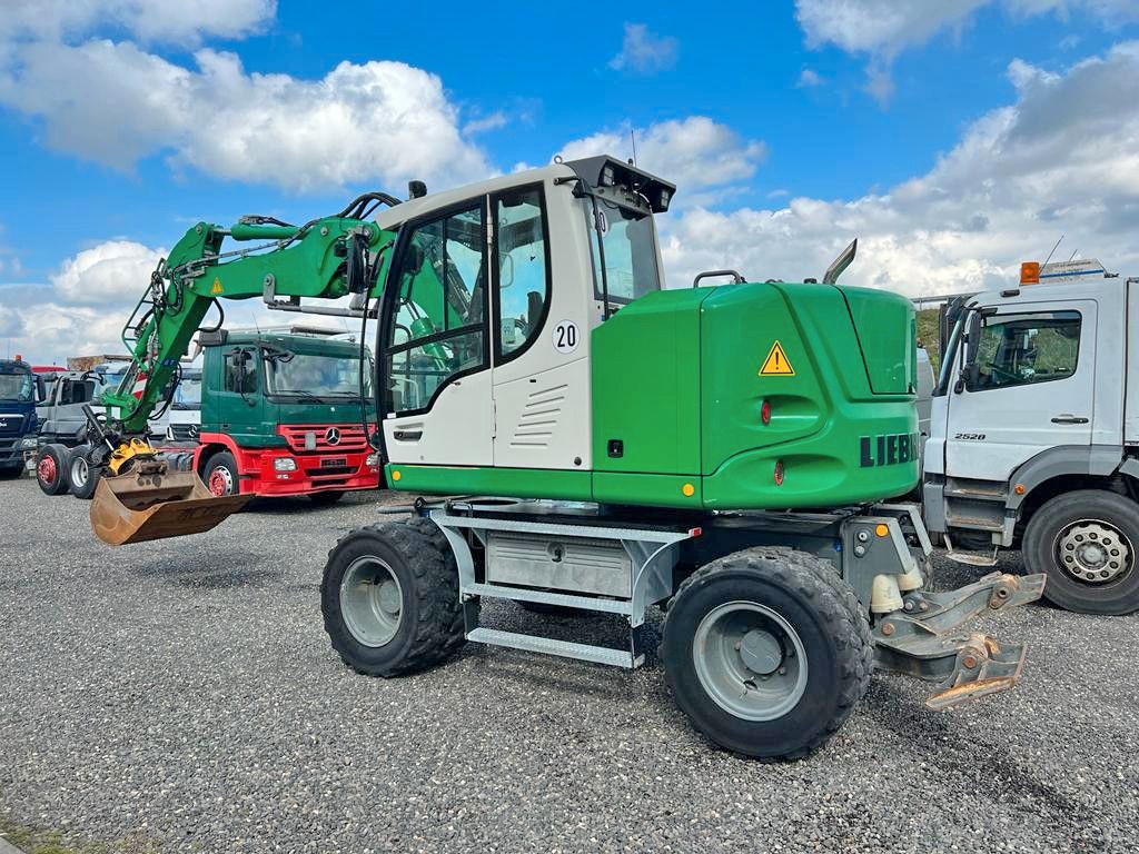LIEBHERR – A 912 Compact guter Zustand - Bild 7