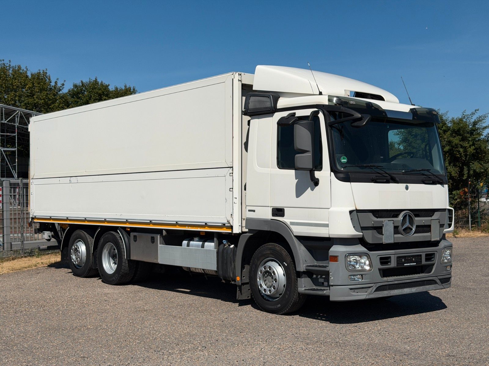 MERCEDES-BENZ – 2536 6x2 Getränkekoffer | Schwenkwand | LBW - Bild 13