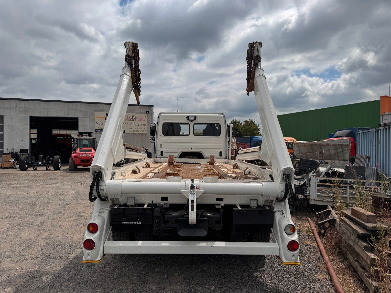 MERCEDES-BENZ – 1833 4X2 Meiller Abroller AK 12 - Bild 4