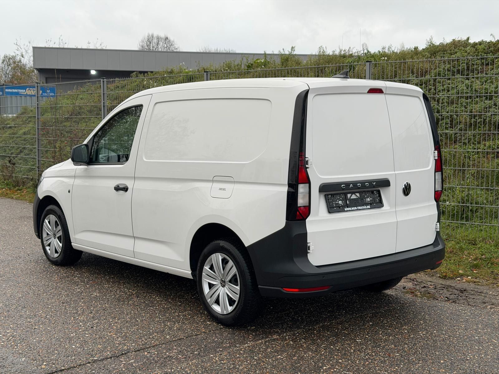 VW Caddy – Caddy 4x2 | 2,0 TDI | Klima | PDC | Spurhalteass - Bild 9