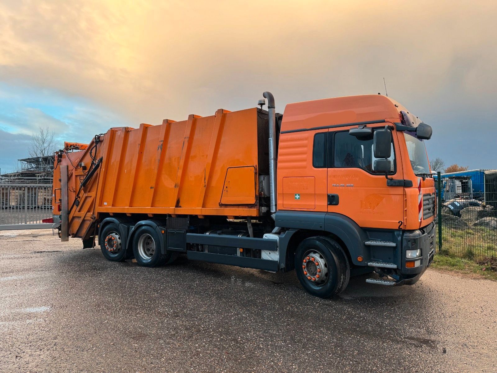 MAN – 26.360 6X2 Müllwagen - Bild 1