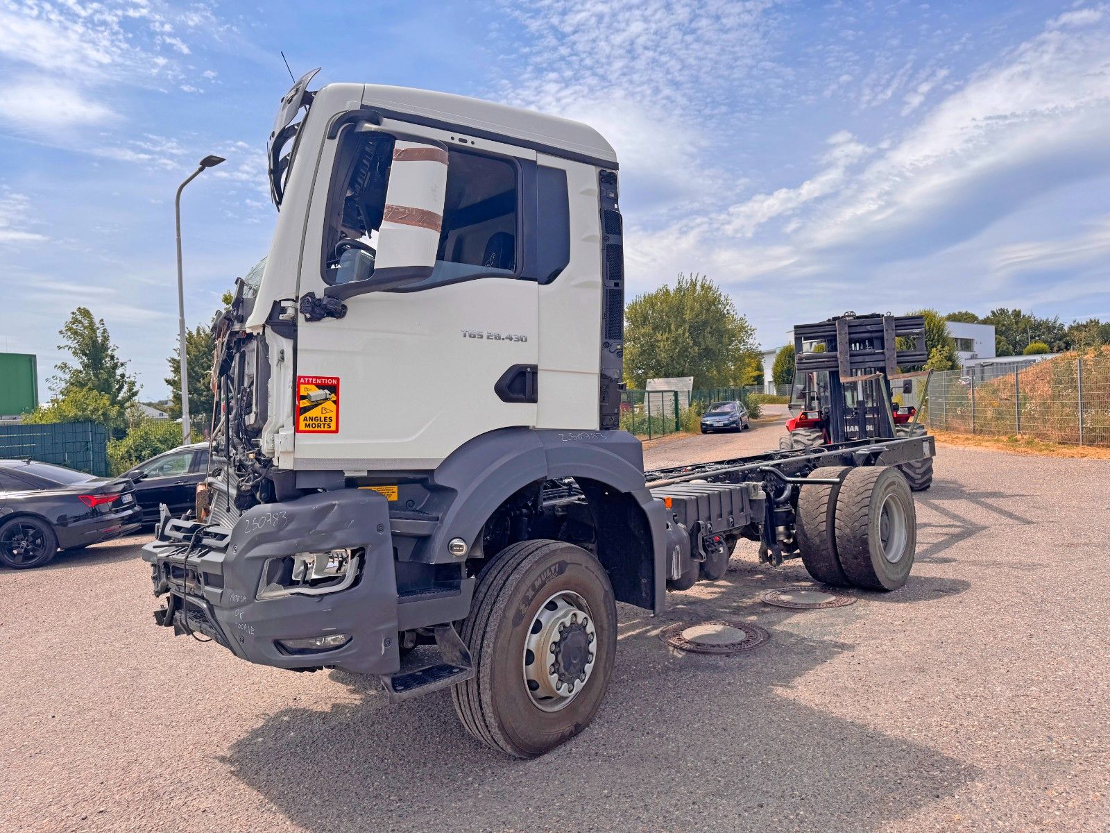 MAN – 26.430 26.470 6X4-4 Unfall oder Teileverkauf - Bild 1