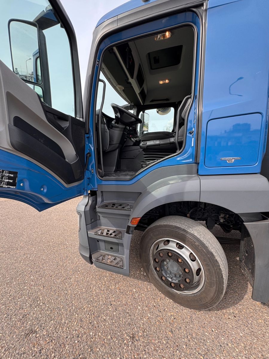 MERCEDES-BENZ – 2533 6X2 Plateau 7,40m + 1,00 m gesamt 8,40 m - Bild 23