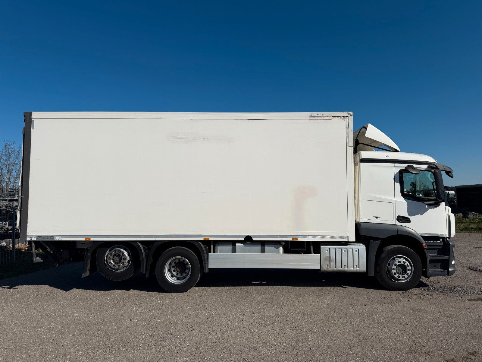 MERCEDES-BENZ – 2543 MP4 6x2 Thermoking T600R | LBW | AHK - Bild 7