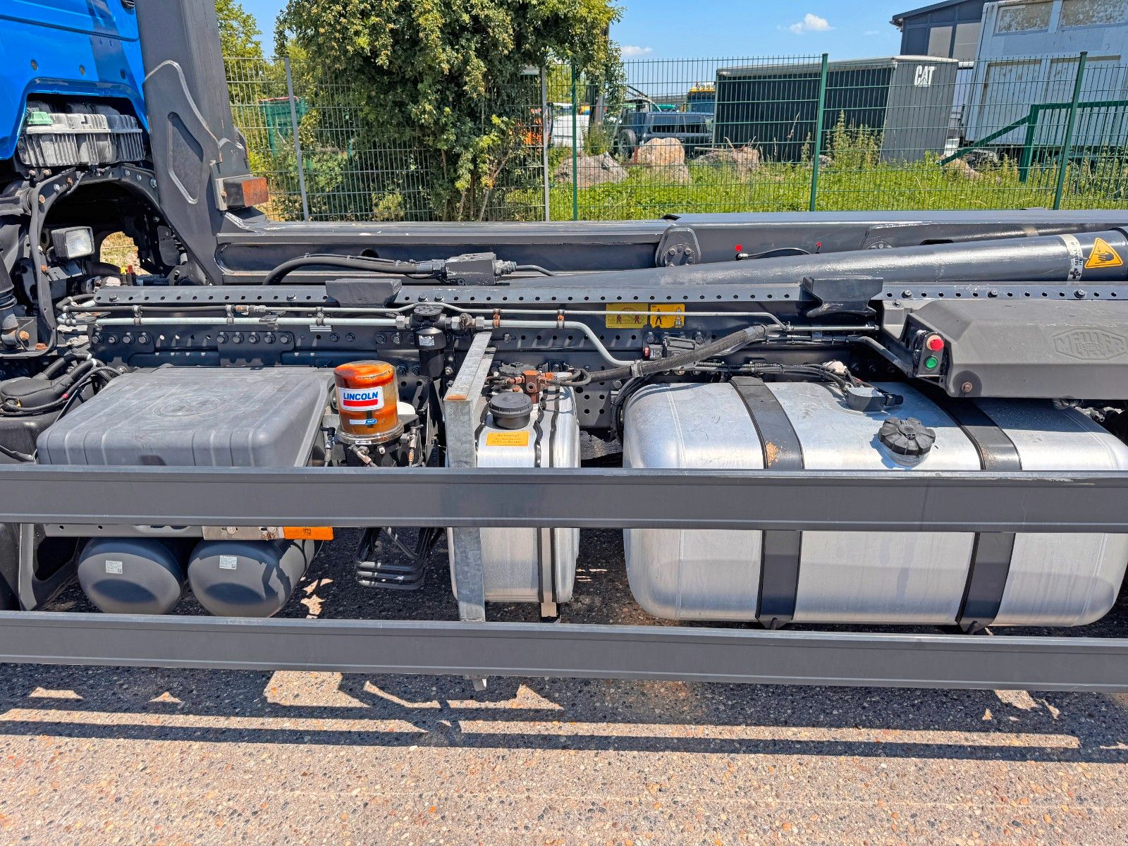 MERCEDES-BENZ – 2543 6X2 Meiller Abroller mit Funkbedienung Top - Bild 8
