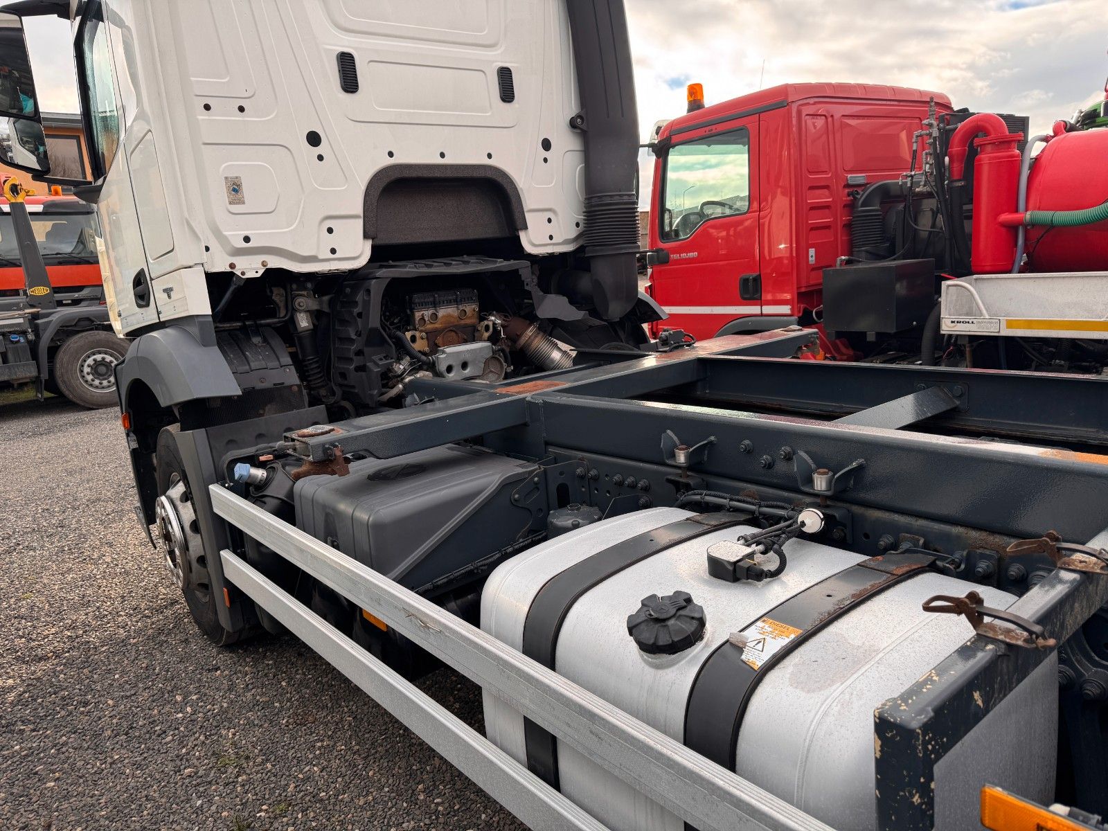 MERCEDES-BENZ – 2536 ADR Valid & kipphydraulik für Gastank - Bild 14