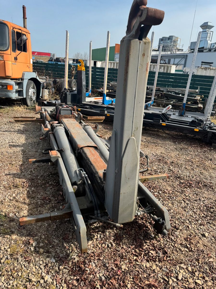 ANDERE – Meiller RK 19.60 Abrollaufbau 6X4 3,90 Radstand - Bild 1