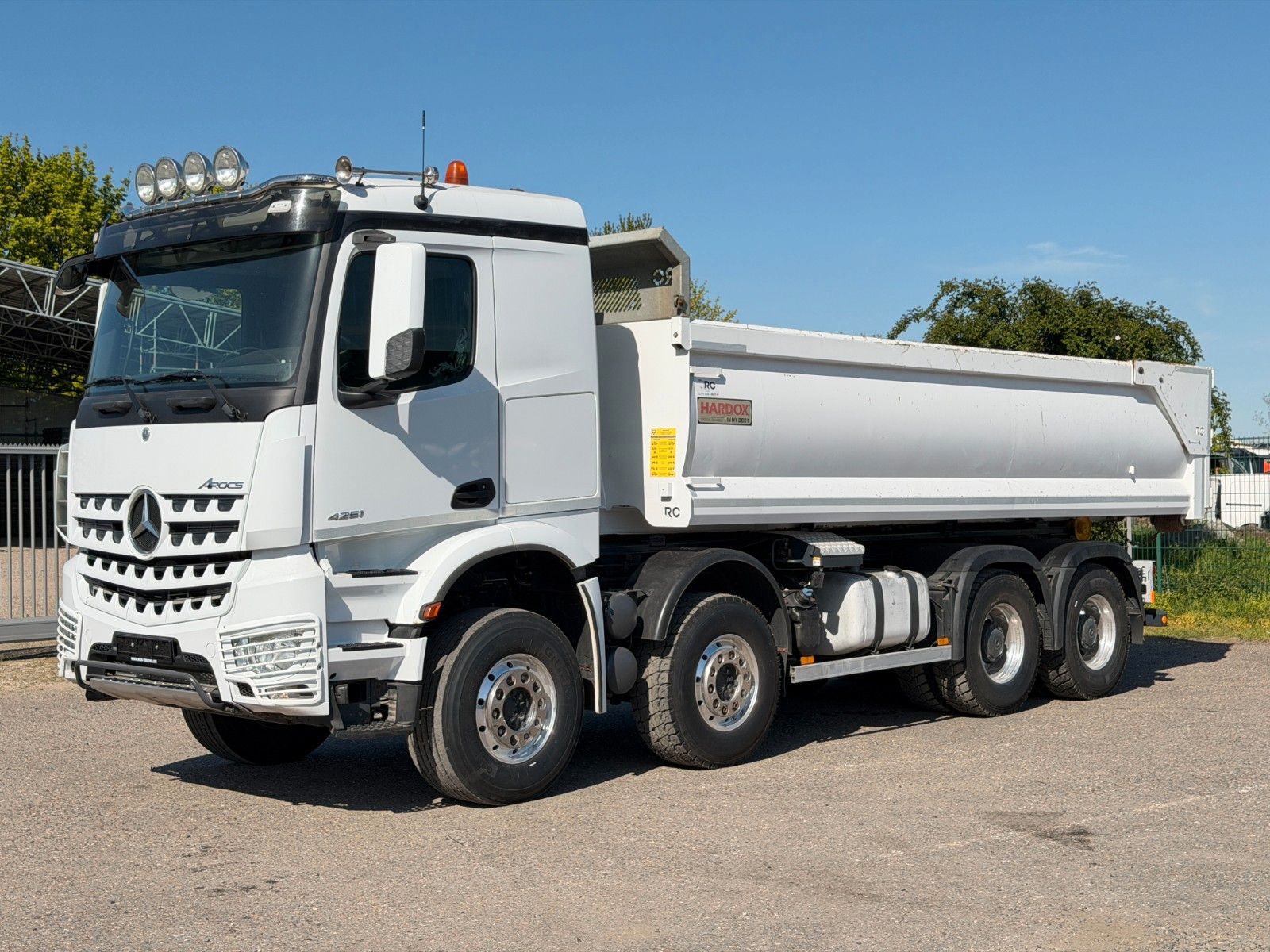 MERCEDES-BENZ – 4251 8x4 Palfinger T26A Retarder & Hardox Mulde - Bild 21
