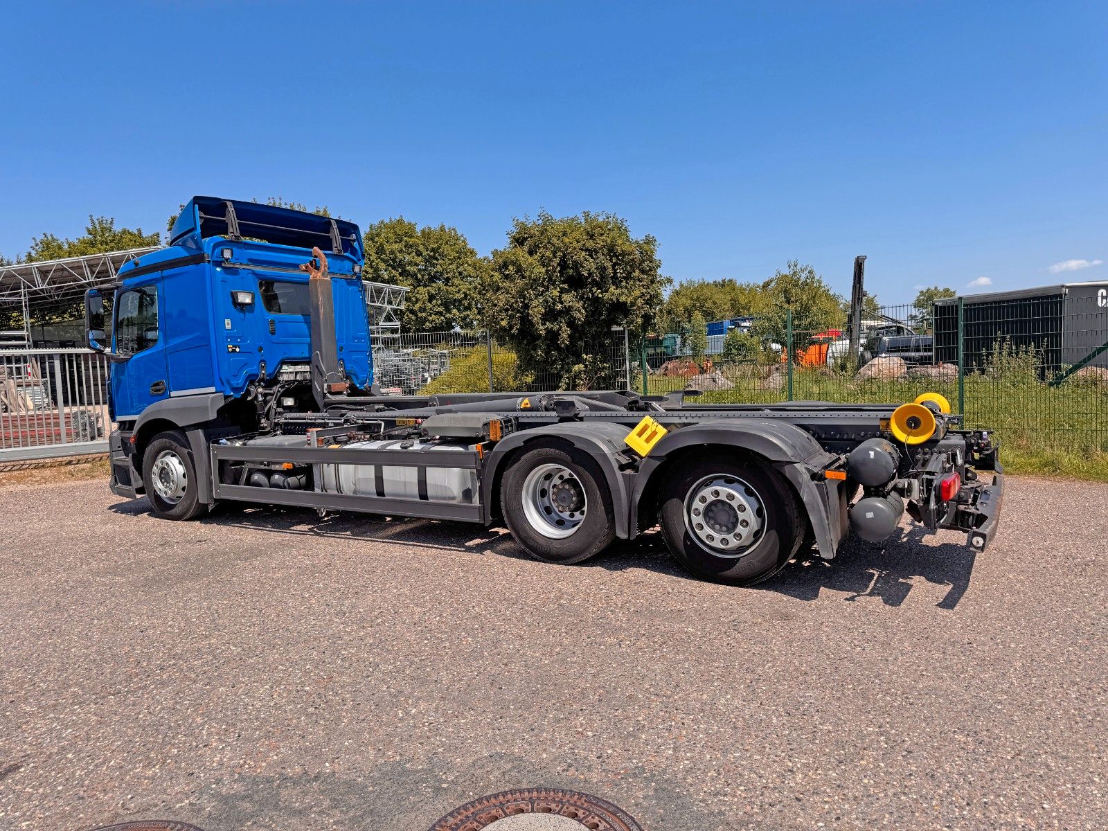 MERCEDES-BENZ – 2543 6X2 Meiller Abroller mit Funkbedienung Top - Bild 7