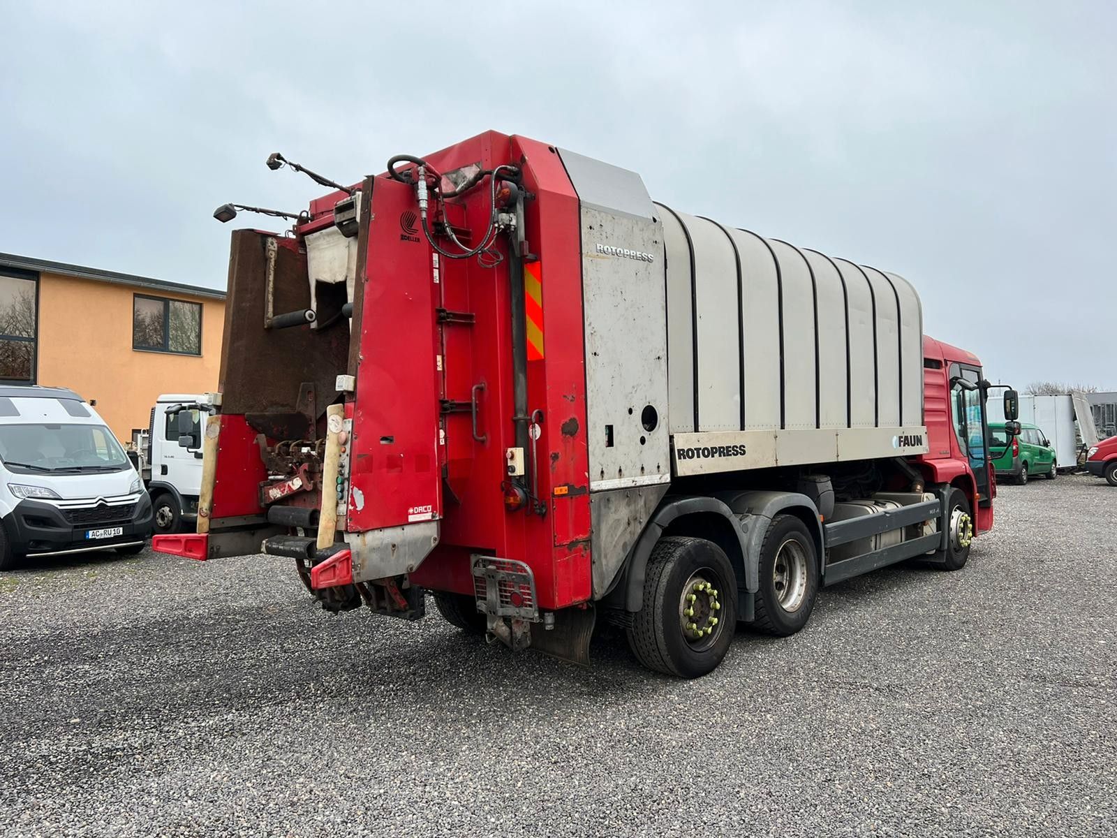 MAN – 28.350 6X2 als Fahrgestell mit oder ohne Aufbau - Bild 8