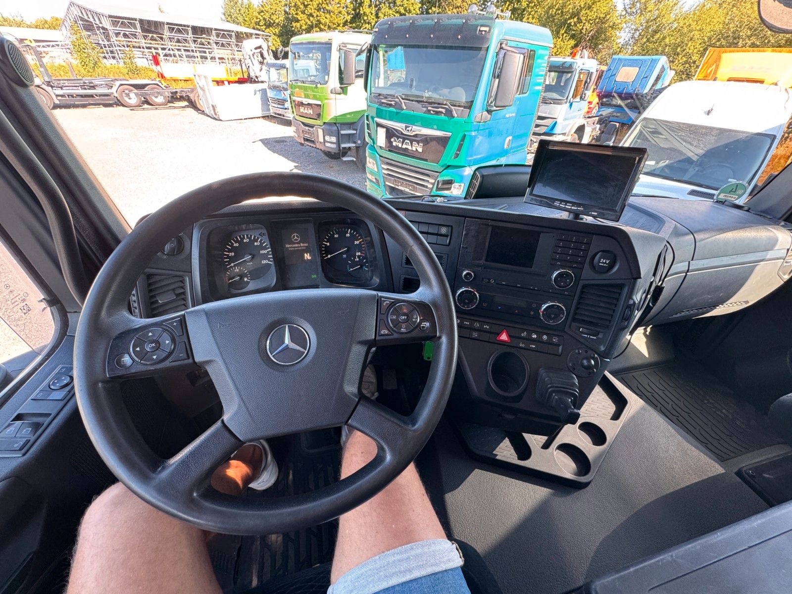 MERCEDES-BENZ – 2551 6X2 Meiller RK 20.70 mit Retarder - Bild 5