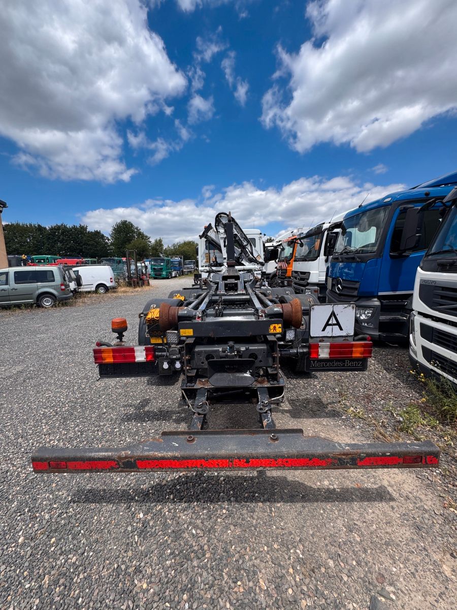MERCEDES-BENZ – 2541 6X2 Abroller Meiller mit Kran Atlas & Funk - Bild 10
