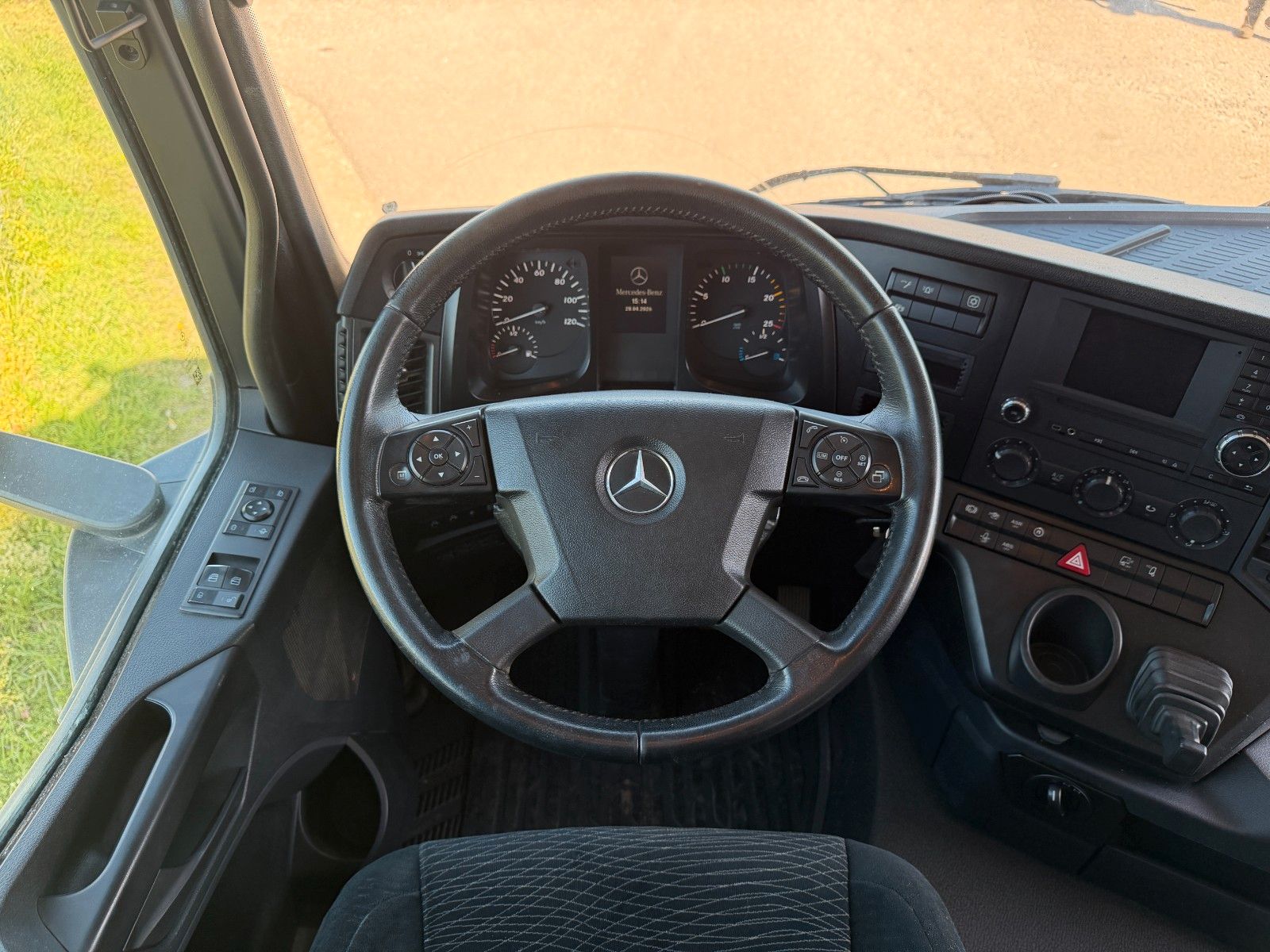 MERCEDES-BENZ – 4251 8x4 Palfinger T26A Retarder & Hardox Mulde - Bild 27