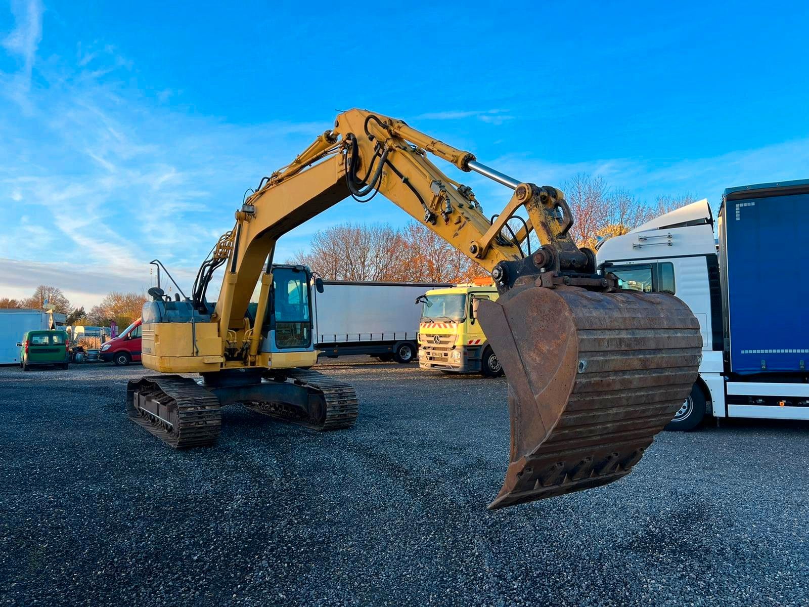 KOMATSU – PC228USLC 23200 Kg 107 Kw - Bild 3