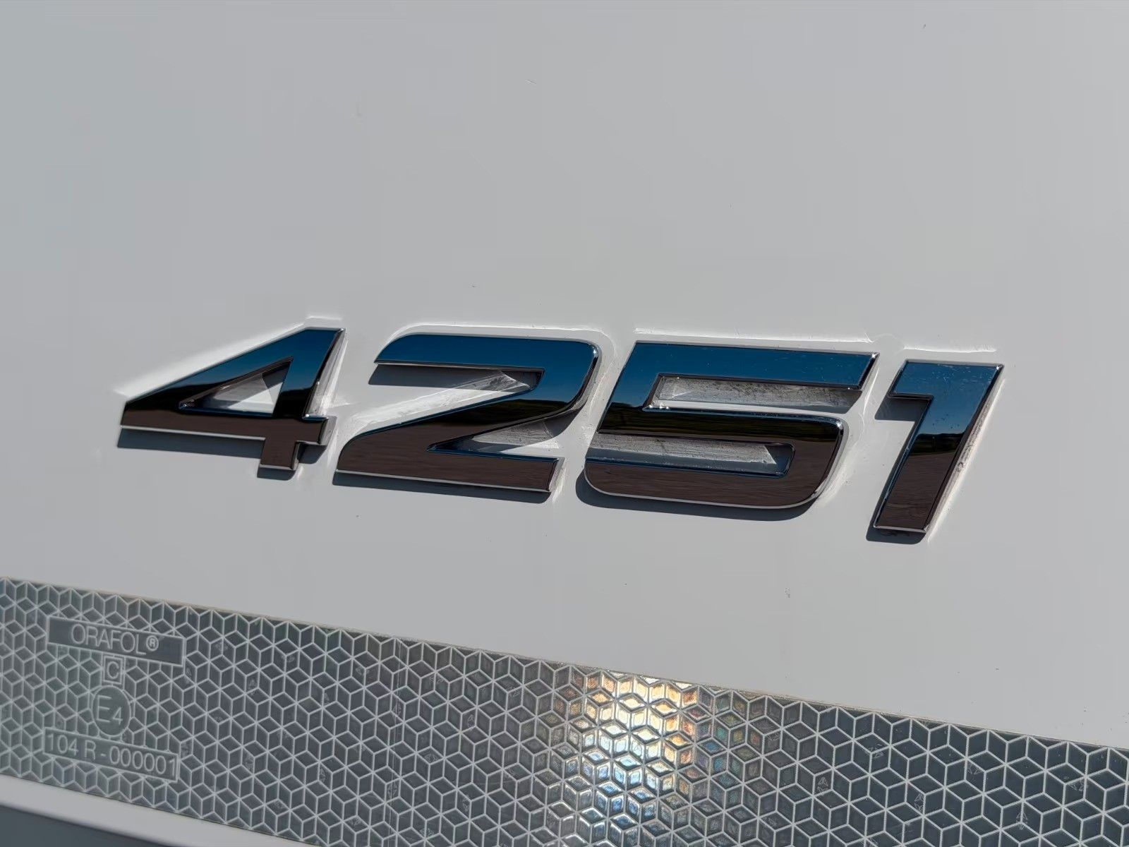 MERCEDES-BENZ – 4251 8x4 Palfinger Retarder 12 neue Reifen - Bild 31