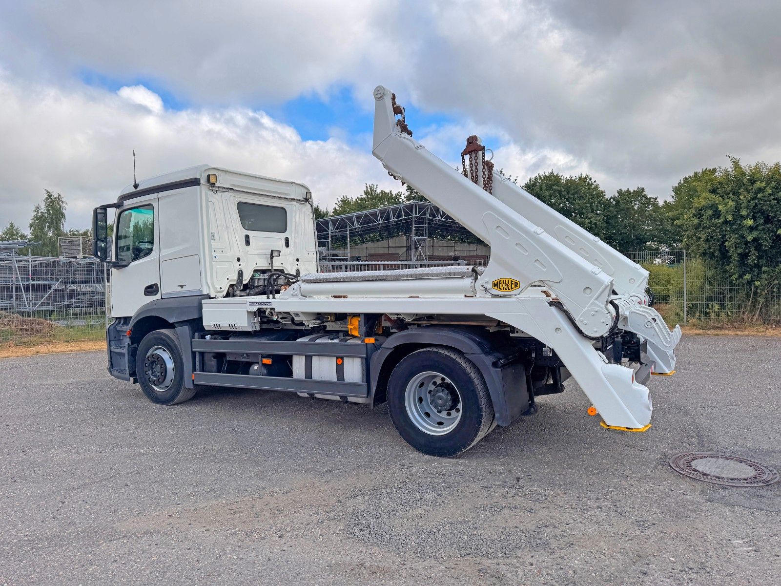 MERCEDES-BENZ – 1843 4X2 Meiller AK 12 mit Funksteuerung - Bild 4