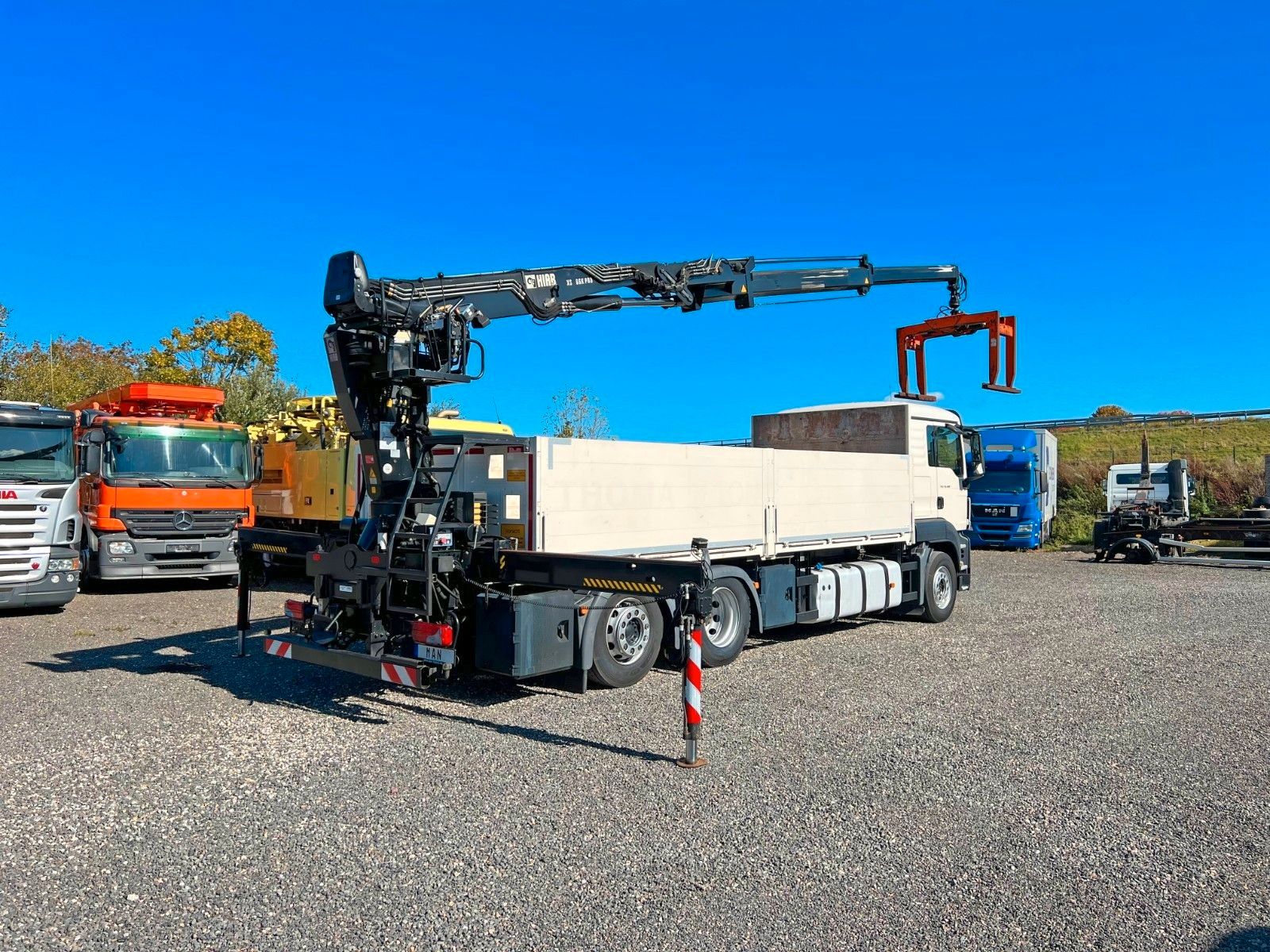 MAN – 26.480 6x2 Kran HIAB 166K | 2x hydr. +Steinzange - Bild 1
