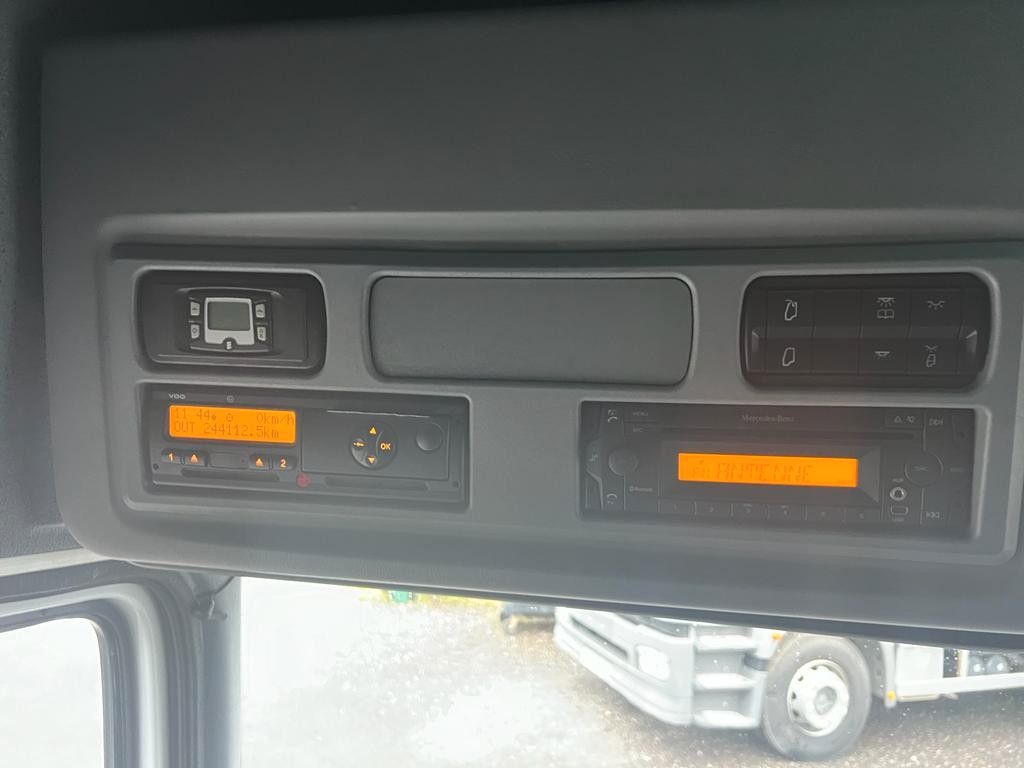 MERCEDES-BENZ – 1324 4X2 Koffer Plane 6 to. Hebebühne - Bild 4