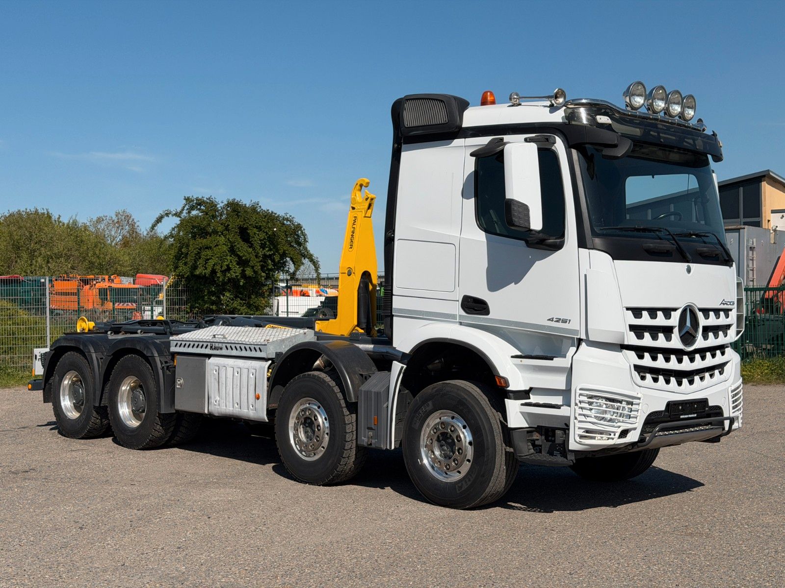 MERCEDES-BENZ – 4251 8x4 Palfinger T26A Retarder & Hardox Mulde - Bild 23