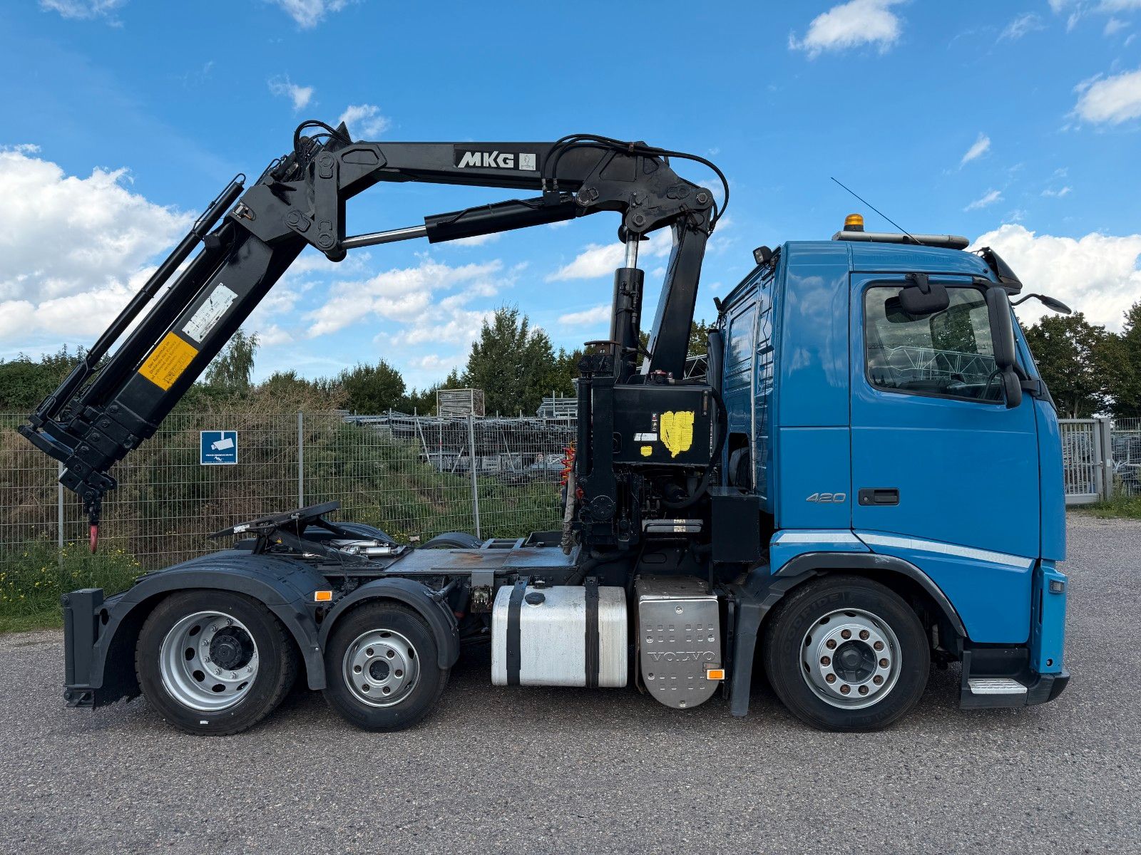 VOLVO – FH 420 6x2 mit Ladekran HLK 231 | 4x Ausschub - Bild 4