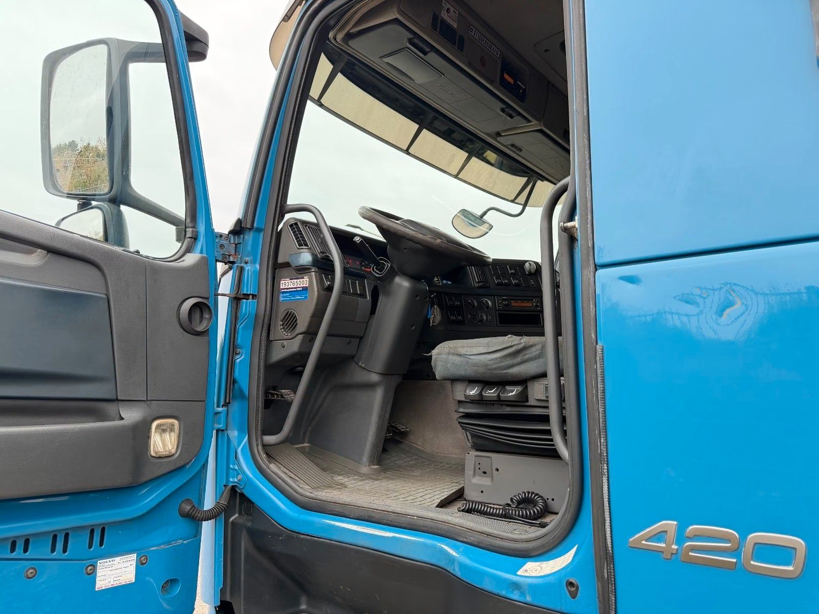 VOLVO – FH 420 6x2 mit Ladekran HLK 231 | 4x Ausschub - Bild 20