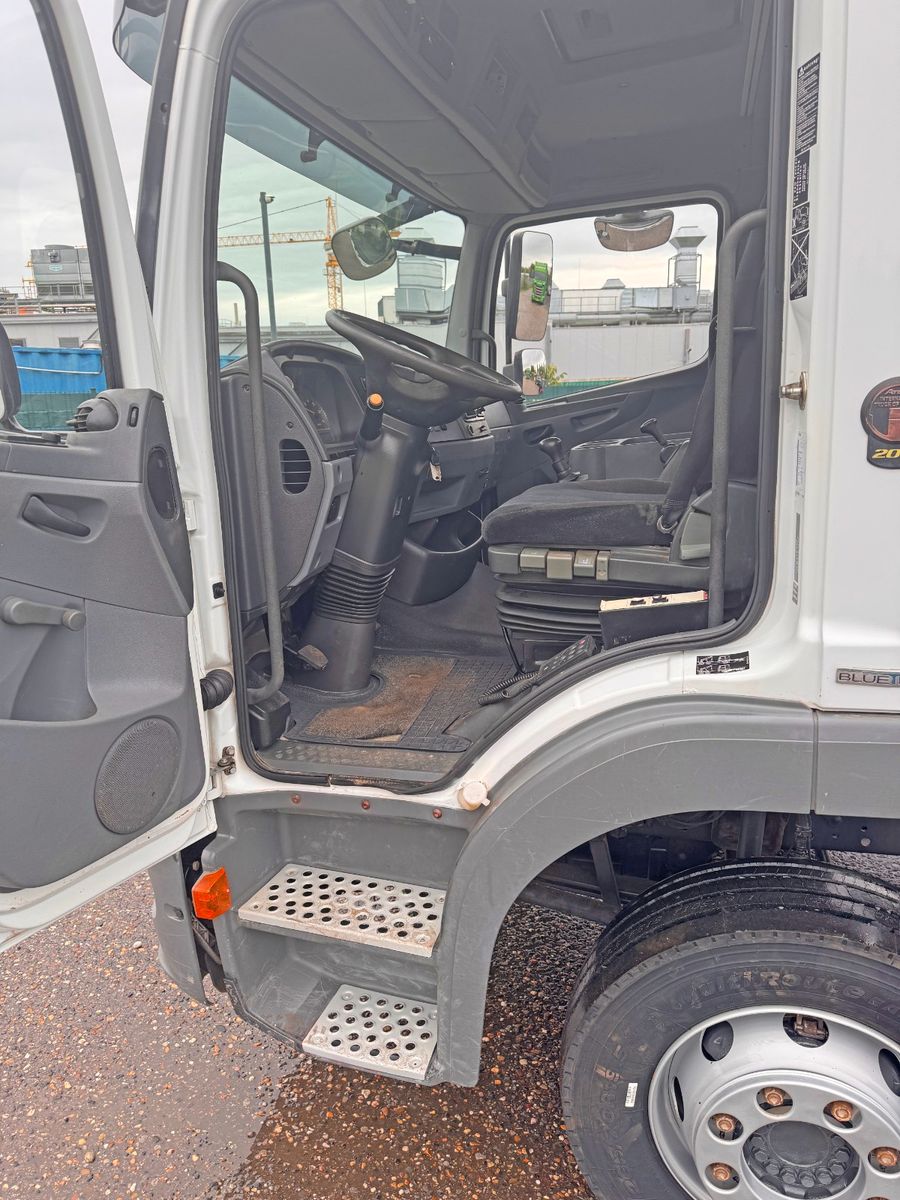 MERCEDES-BENZ – 1222 4X2 HIAB City 7 to. Abroller 6 neue Reifen - Bild 10