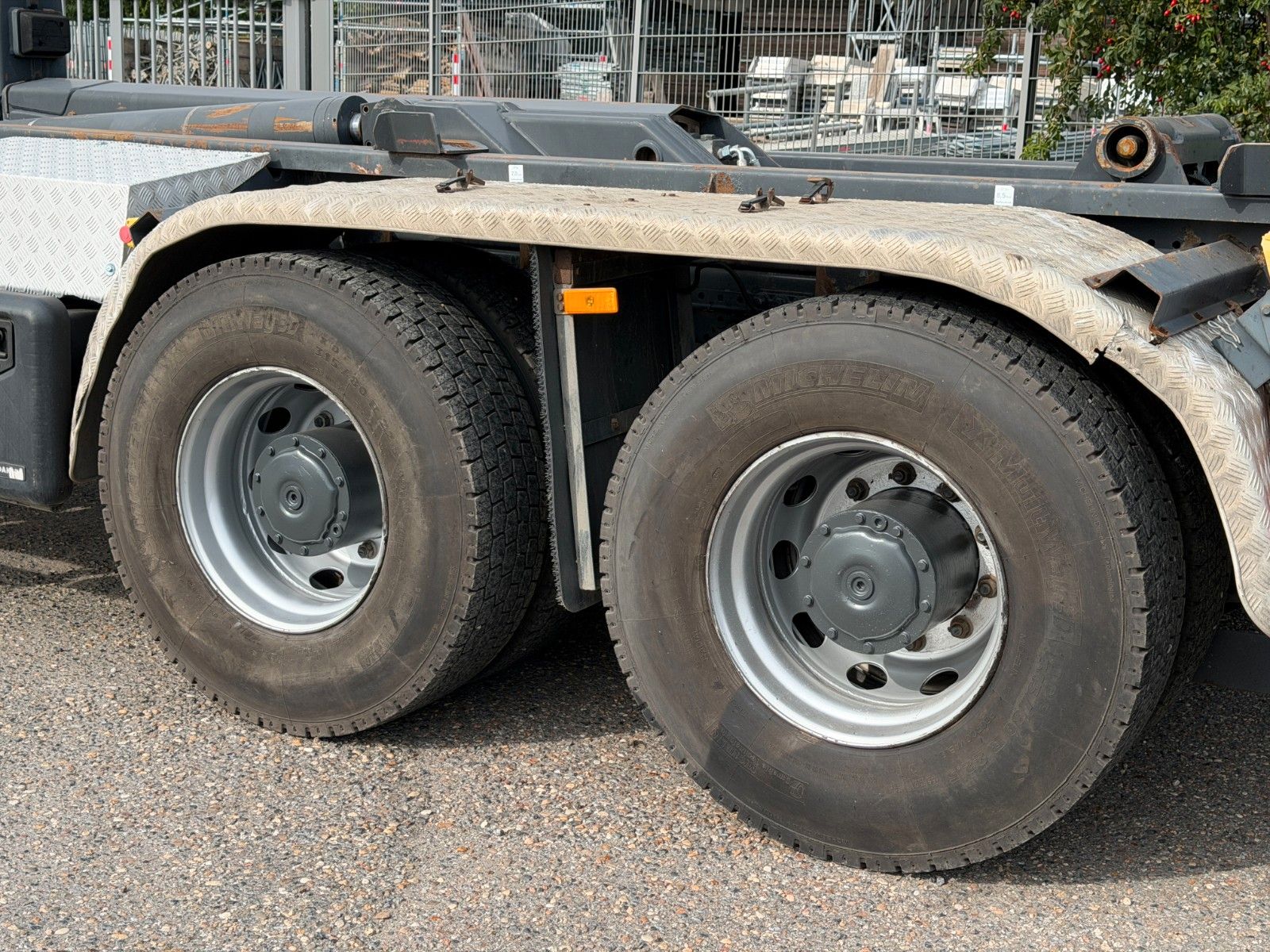 MERCEDES-BENZ – Arocs 2643 ADR 6x4 VDL S-20-6300 hydr. Container - Bild 11