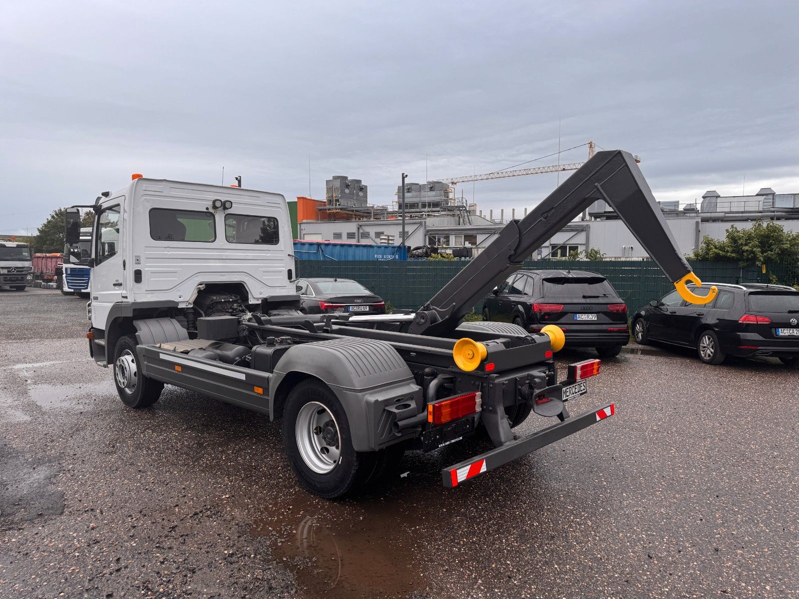 MERCEDES-BENZ – 1222 4X2 HIAB City 7 to. Abroller 6 neue Reifen - Bild 16