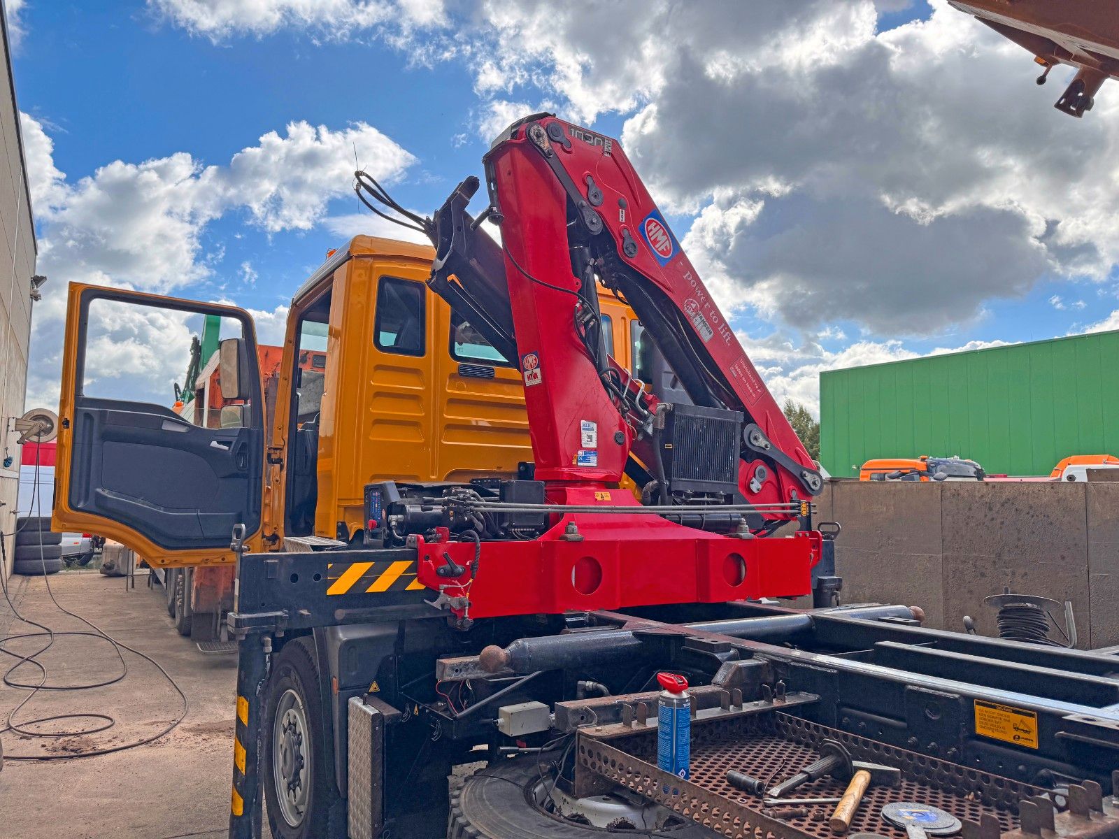 ANDERE – HMF 1020K1 & Hyva 3 Seitenkipper - Bild 2