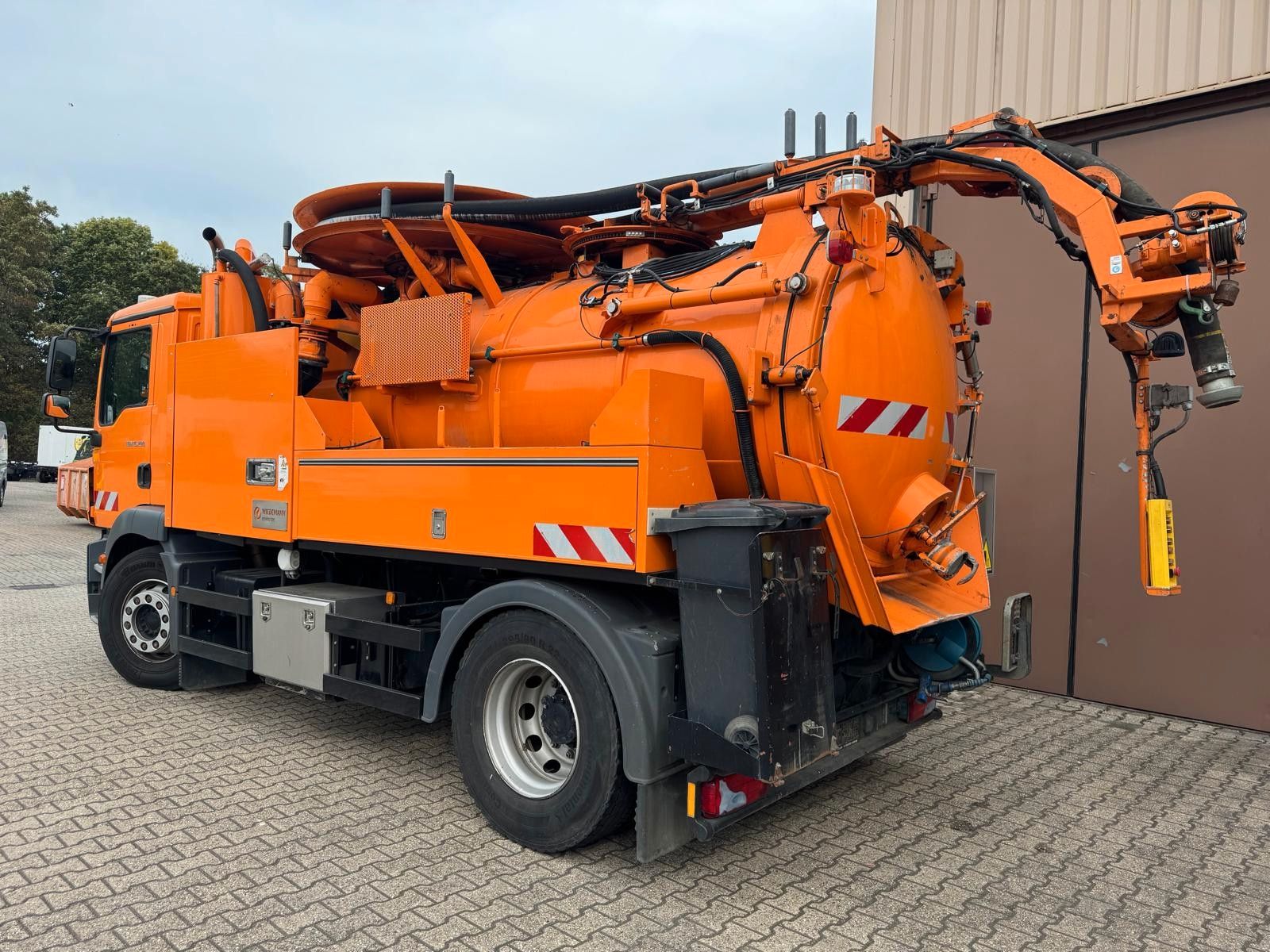 MAN – TGM 15.290/16.290 BL Saug- & Druckwagen kippb. - Bild 6